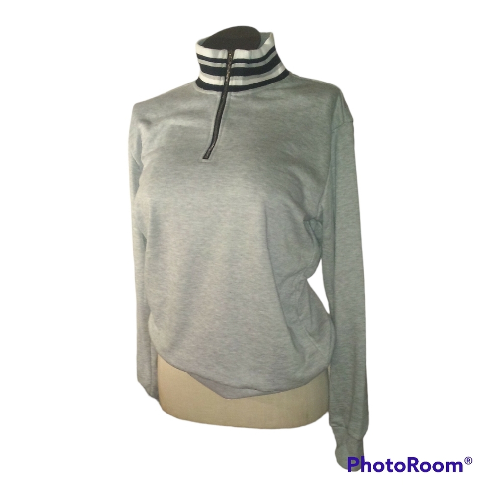 Lightweight long sleeve sweatshirt with zipper NWT Unisex